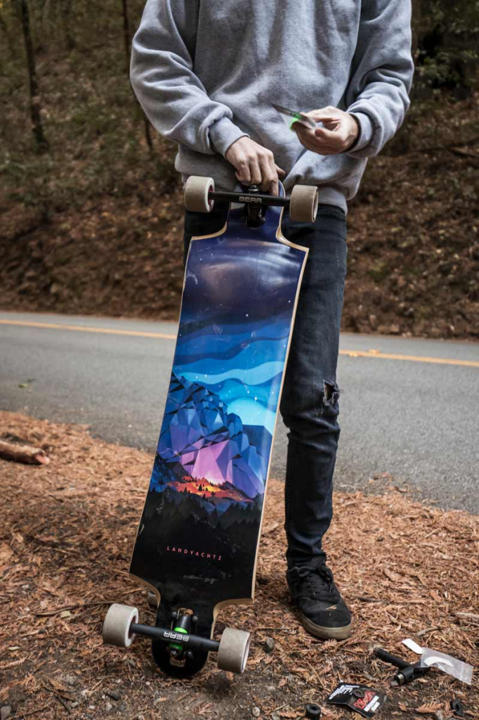 landyachtz-Switchblade-40-Chief-Night-downhill-longboard-skate__AD_6178 (1).jpg