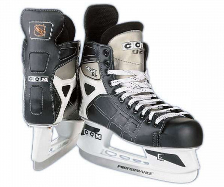 Хоккейные коньки CCM 92