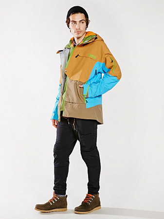 Сноубордическая куртка TREW BEAST